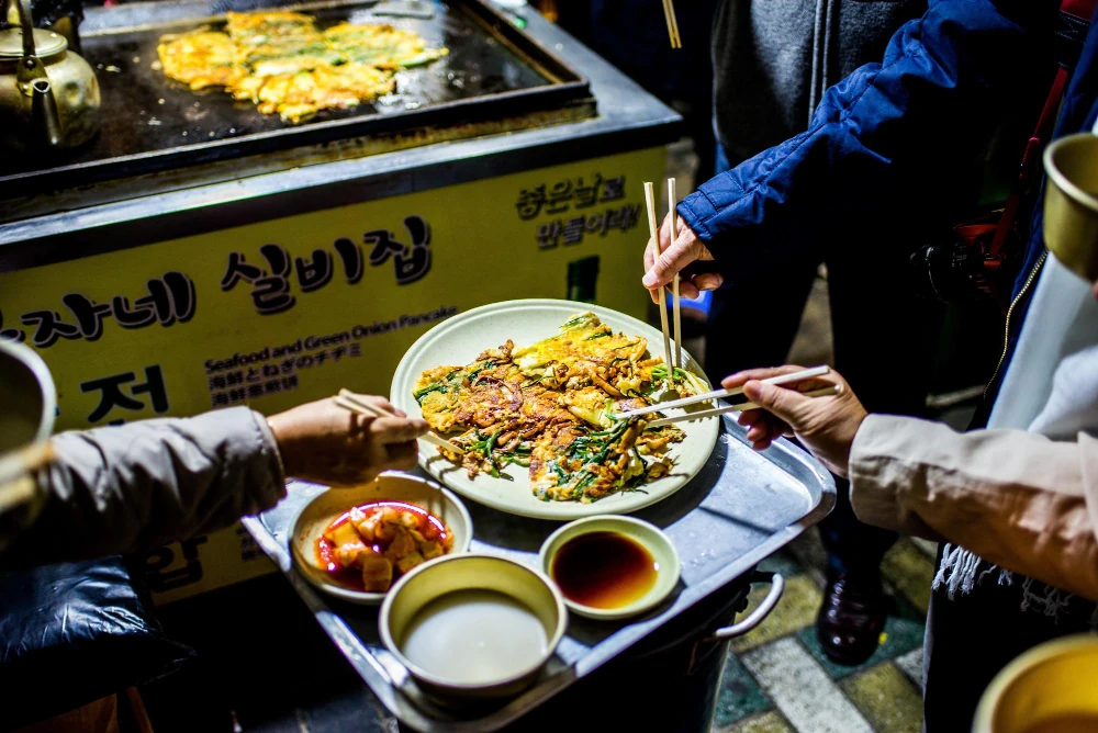 Rekomendasi Franchise Makanan Korea Kekinian yang Lagi Tren