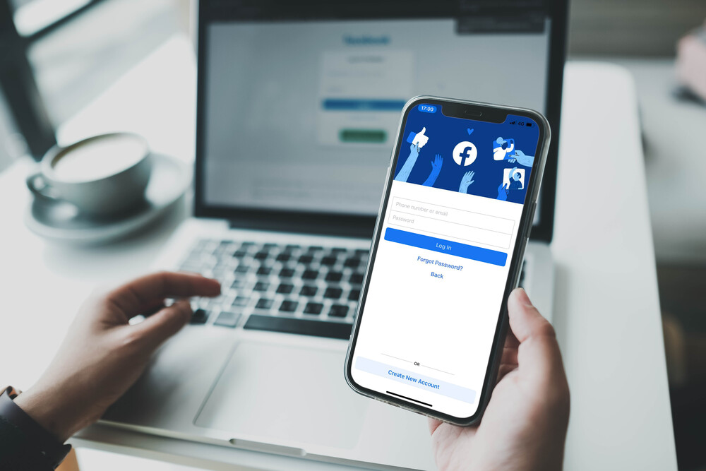 Raup Banyak Keuntungan, Ini 10 Cara Jualan di Facebook Paling Ampuh!
