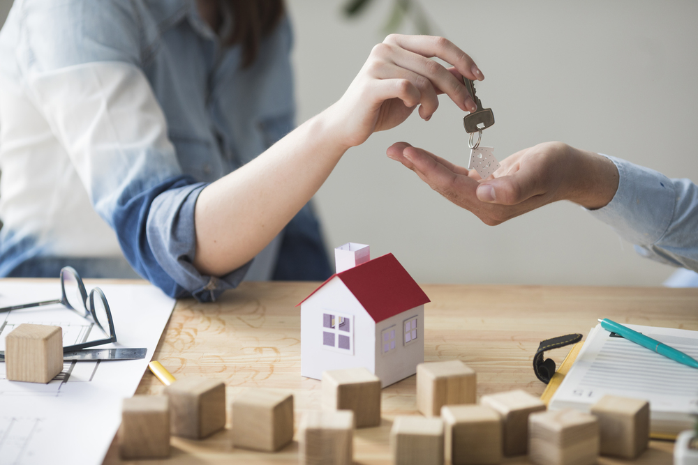 Syarat Gadai Sertifikat Rumah dan Hal Lain yang Perlu Dipertimbangkan