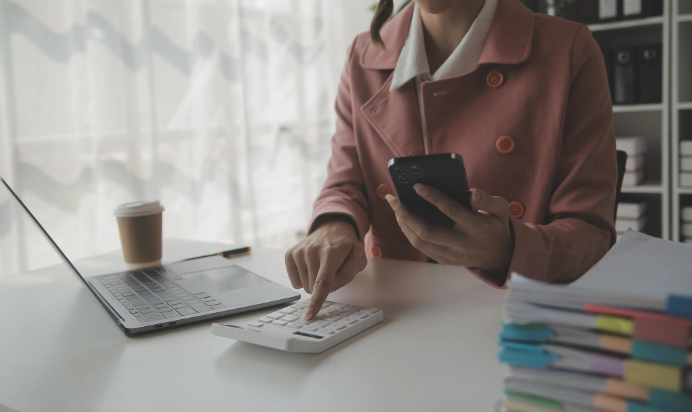 Cukup dari HP, Begini Cara Mudah Cek Pajak Motor Online