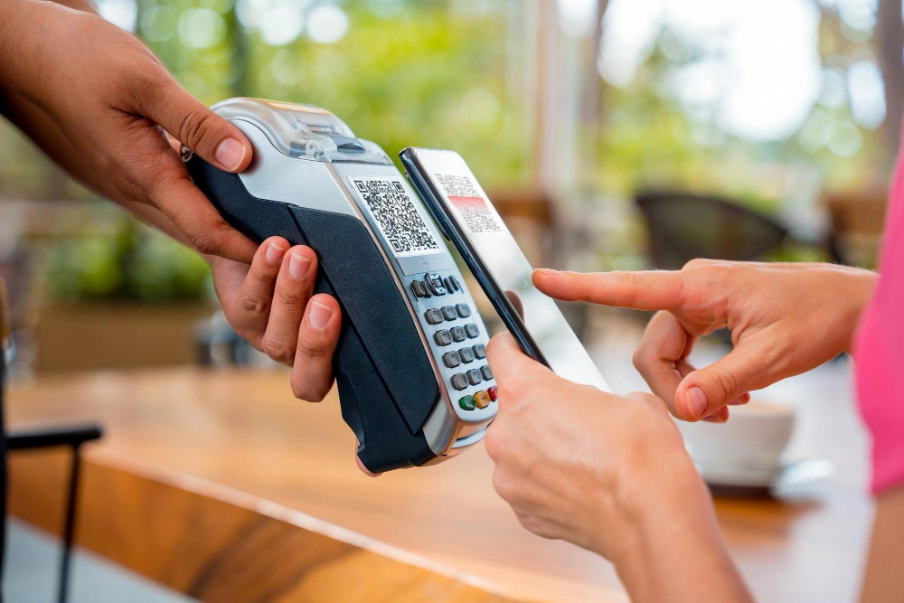 Apa Itu Cashless Society? Kenali Kelebihan & Kekurangannya