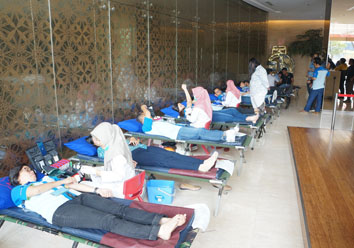 Aksi Donor Darah Bulan Kemerdekaan BFI Finance 2019
