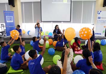 BFI Finance Held EduTrip for Outstanding Elementary School Students