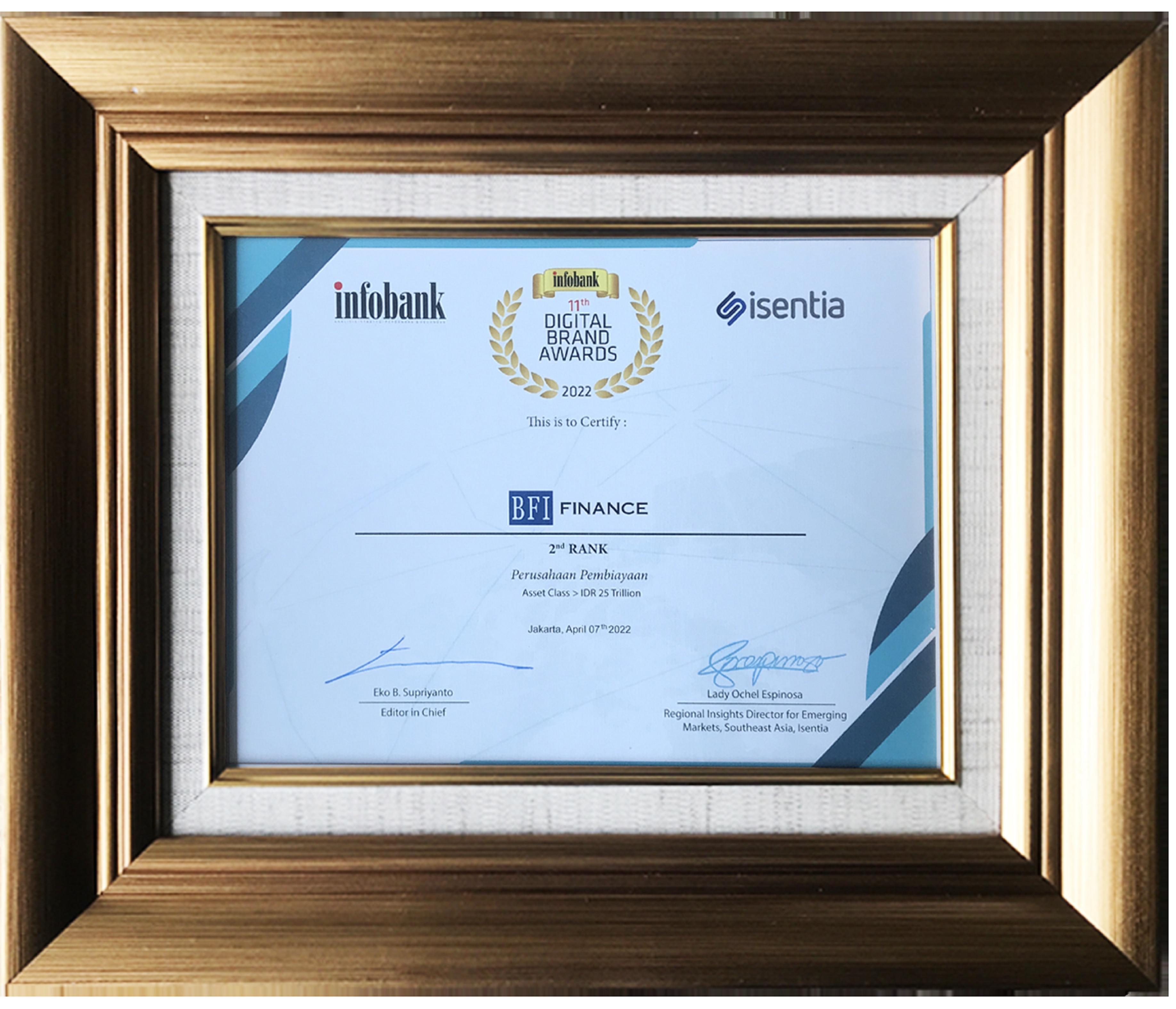Terus Bereksplorasi dan Bertransformasi Digital, BFI Finance Raih Infobank Digital Brand Awards 2022