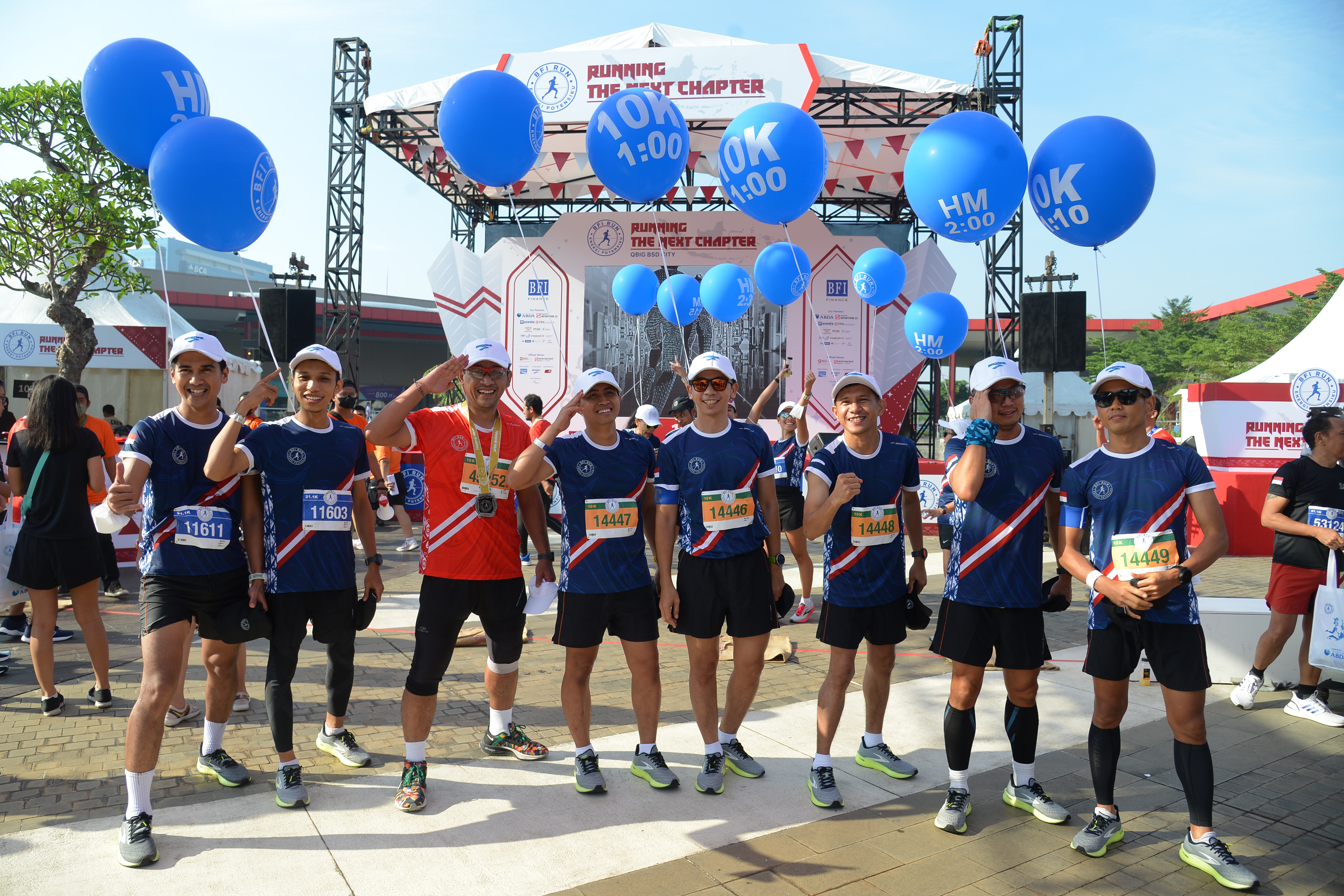 Para pacer seusai bertugas bersama finisher 