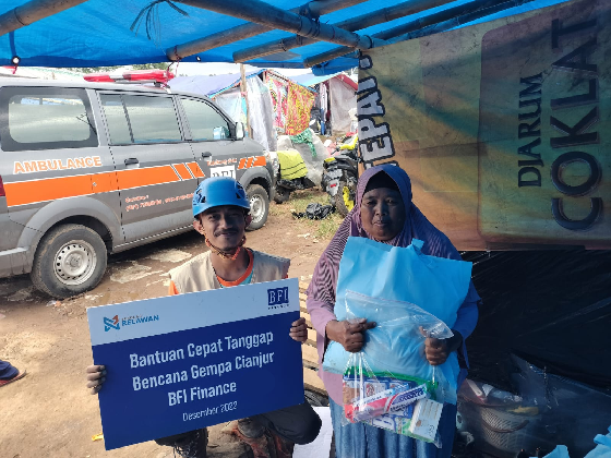 BFI Finance Serahkan Bantuan untuk Penyintas Gempa Cianjur
