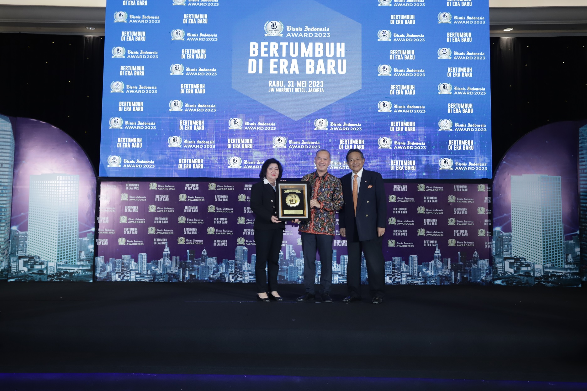 BFI Finance Sandang Gelar Perusahaan Jasa Pembiayaan Terbaik  dalam Bisnis Indonesia Award 2023
