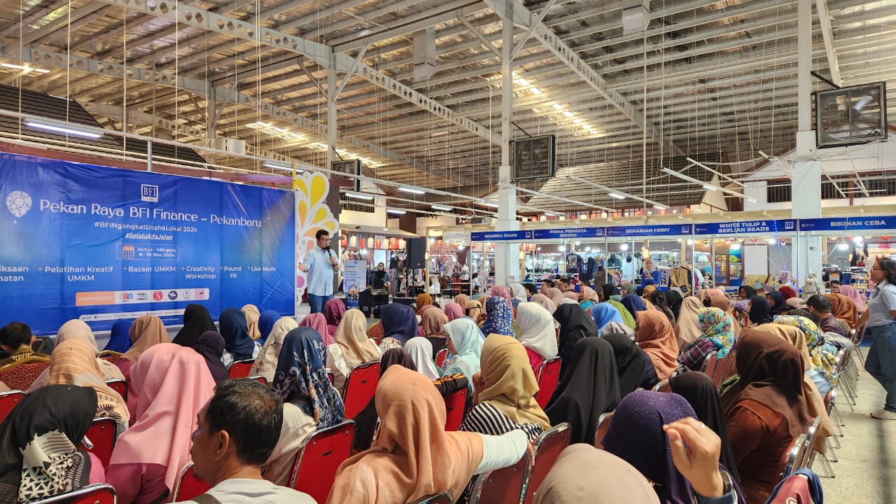 Organizing a Creative Training and Bazaar Event, BFI Finance Supports MSMEs in Pekanbaru to Step Up