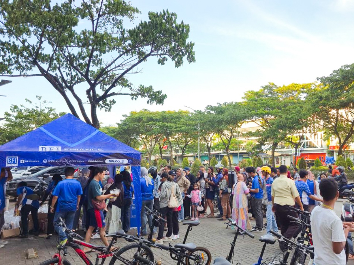 Para warga yang antusias mengikuti beragam aktivitas dalam kegiatan ‘Ngabuburide’