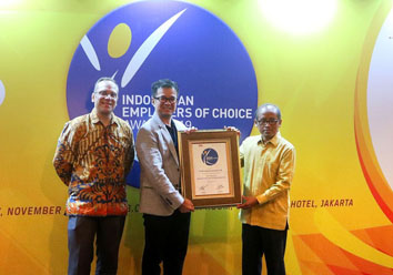 BFI Finance di Indonesian Employers of Choice Awards 2019
