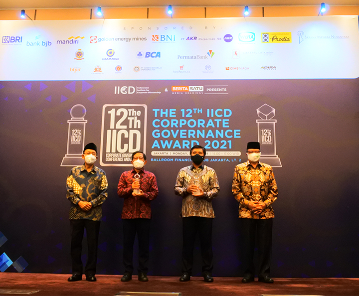 IICD CG AWARDS 2021 Awards BFI Finance as Issuer With The Best CG Implementation